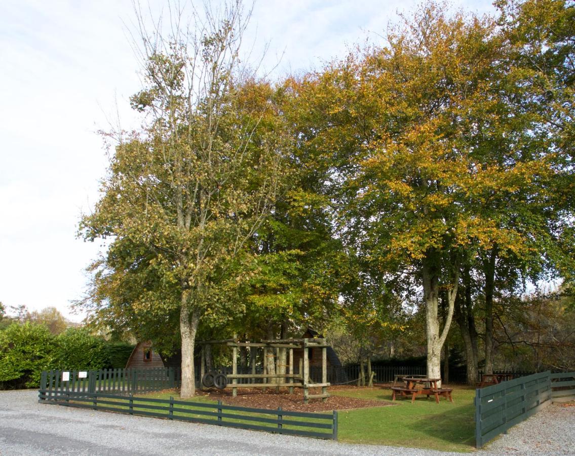 Braidhaugh Holiday Lodge And Glamping Park Crieff Exterior photo