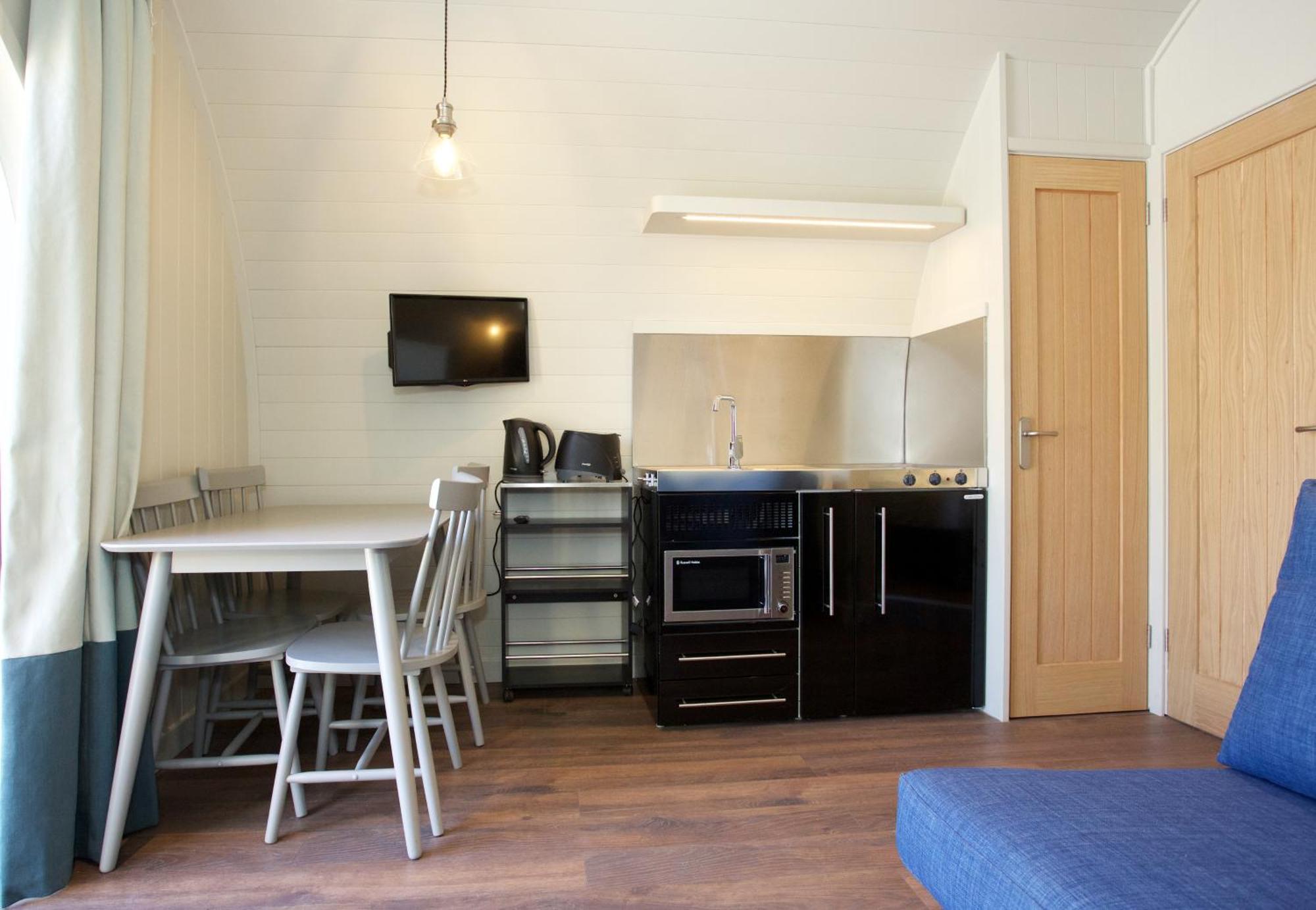 Braidhaugh Holiday Lodge And Glamping Park Crieff Exterior photo